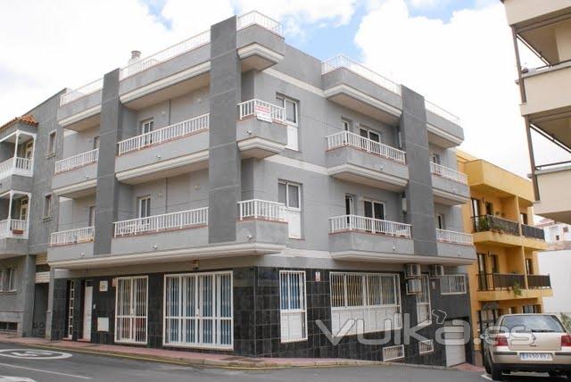 Edificio Niebla con 6 Viviendas y Local, para D. Padilla Padilla, en Cabo Blanco, Arona