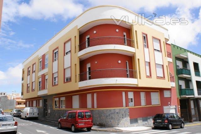 Edificio Las Islas con 14 Viviendas para Promociones Viescan SL., en San Isidro, Granadilla de Abona