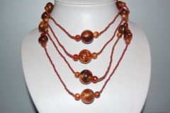 Collar extra largo a 695 eur