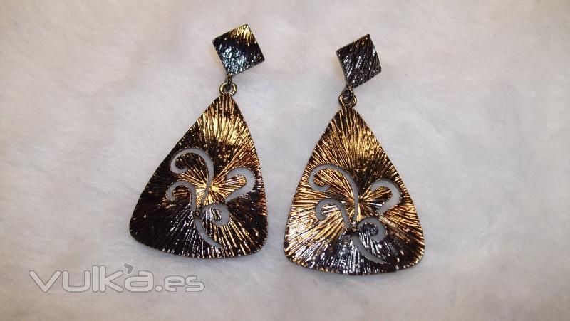 Gran variedad en pendientes  www.elangelus.com