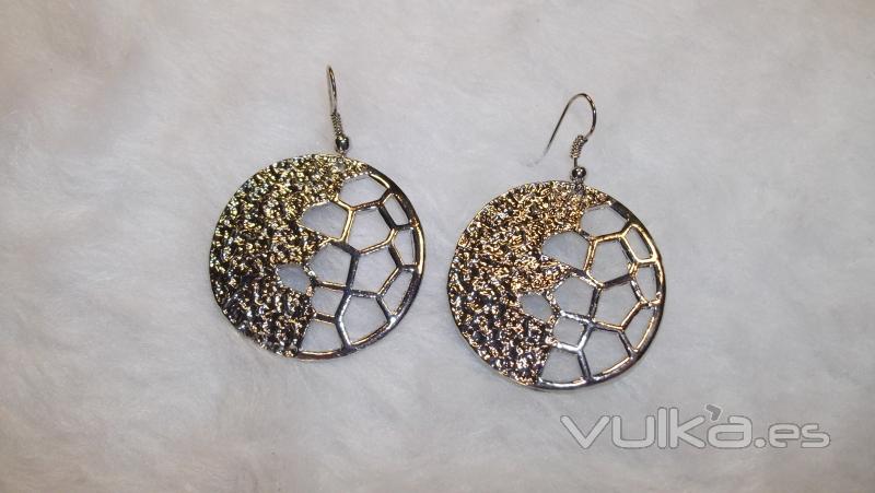 Gran variedad en pendientes  www.elangelus.com