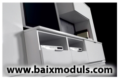 Comedor moderno con modulos y sobre en blanco