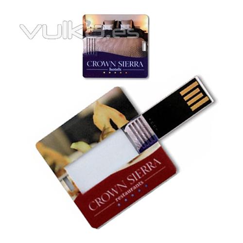 Memoria USB formato tarjeta cuadrada. Disponible desde 1 hasta 16Gb. Ref.DTZCARD21