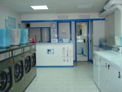Foto 64 tiendas en Tarragona - My Laundry (lavanderia Self-service)