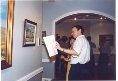 Santiago en mi exposicin en manila 1998