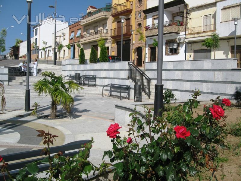 Urbanizacin Cuesta San Pedro. Plaza Lucas Marchena. Linares (Jan)