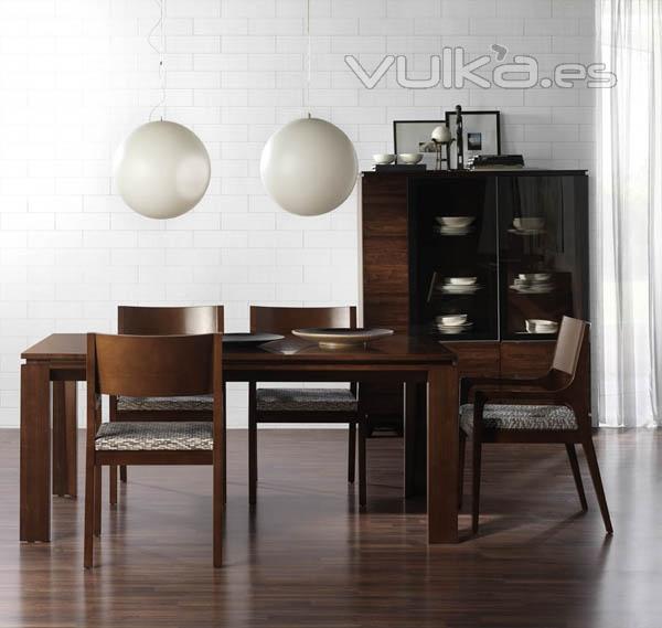 INTERIORS TON SARR - Nuevo comedor QUORUM de Hurtado Muebles