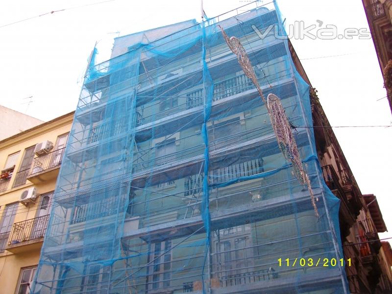 Restauracin fachada en Torno del Hospital-Valencia