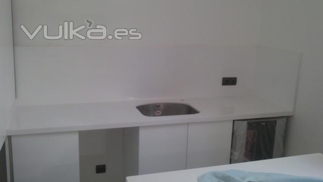 Cocina en Silestone Blanco Zeus