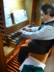 Tocando en san tirso