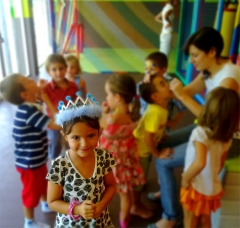 juegos infantiles ludoteca parque infantil mallorca LA FABRICA DE CHOCOLATE niña