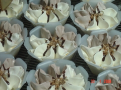 Elaboración de Tulipas de helado para menu.