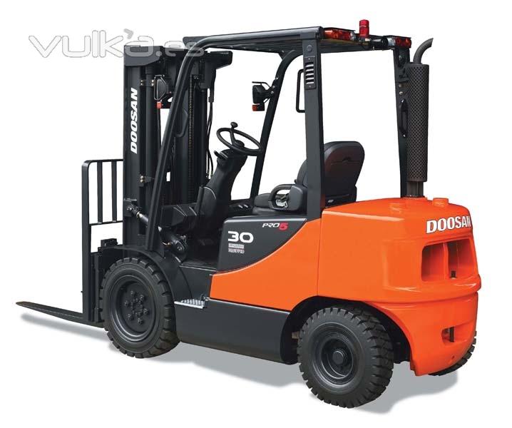 CARRETILLA ELEVADORA DIESEL DOOSAN