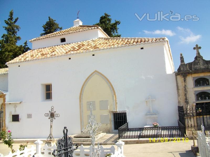 Ermita San Cristóbal, Enguera (parte trasera) despues restauración.