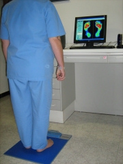 Estudi del peu i la marxa per tractament ortopedic
