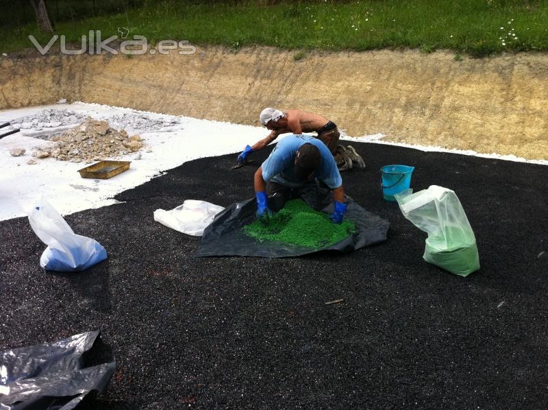 Ejecucion de parque de juegos adaptado para nios con discapacidad