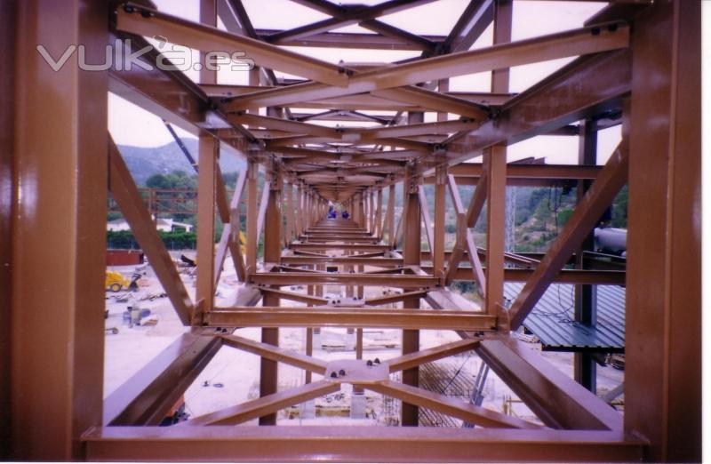 Rack de tuberas en empresa qumica de Tortosa (Tarragona)