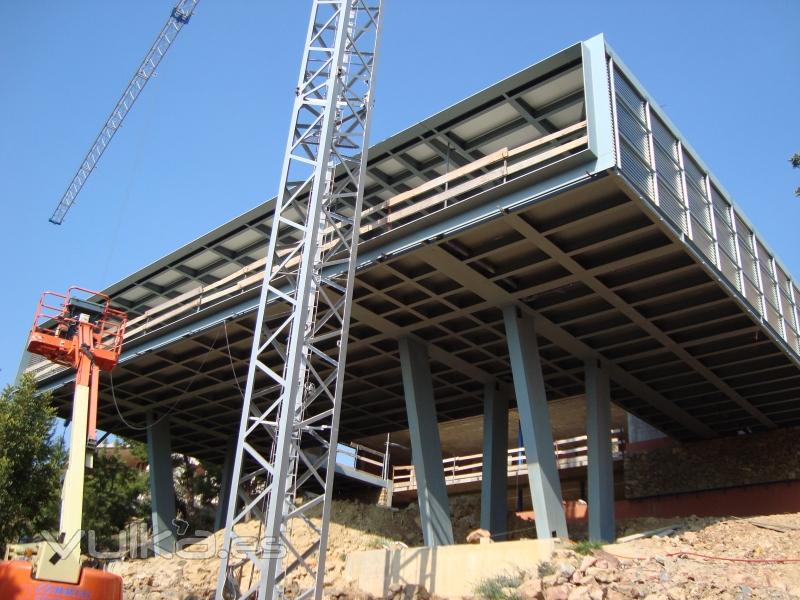 Estructura metlica para chalet en Castelln