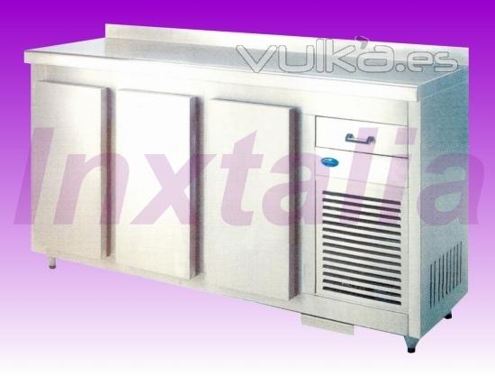 Muebles refrigerados: bajomostradoes, contramostradores, botelleros...