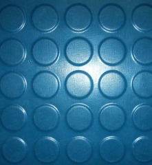 Pavimento en caucho circulo azul: nuevo, con pequenas marcas y suciedad precio: 2eur/m2