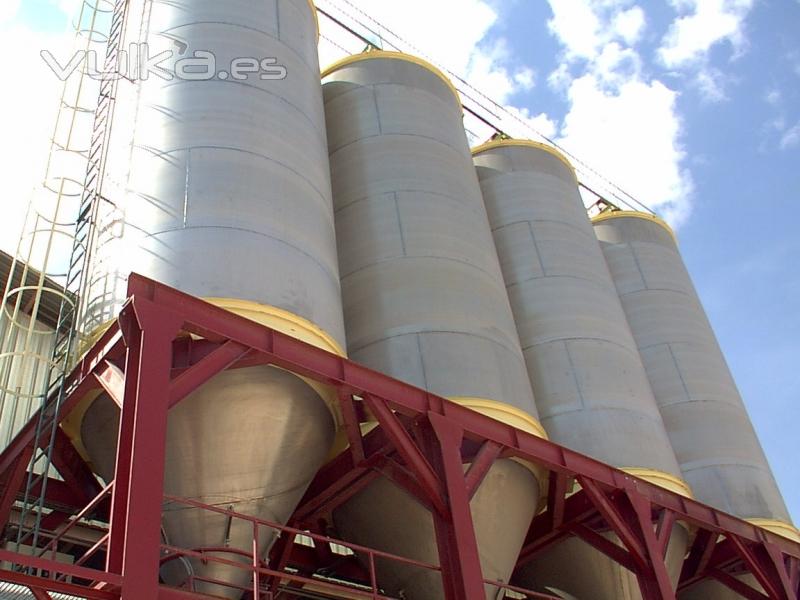 INSTALACION DE SILOS ARCILLAS