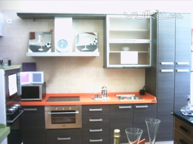 LIQUIDACION COCINA FORMICA  COLOR CENIZA  800EUR