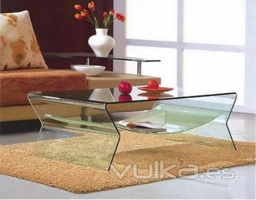 Mesa baja 067A, rectangular, cristal curvado.