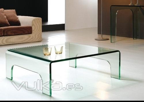 Mesa baja CB089, cuadrada, diseo, cristal curvado.