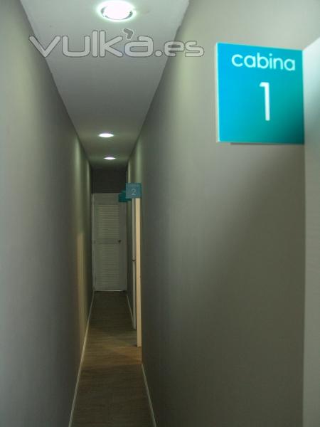 Disponemos de 4 cabinas para que no tenga que esperar