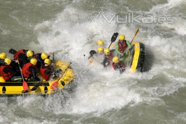 Rafting extremo en el los Pirineos