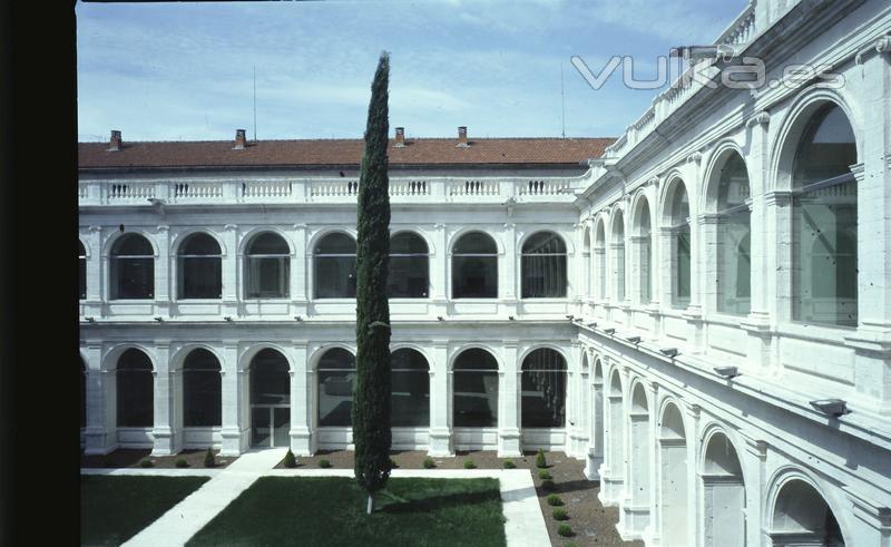 Claustro de los Filipinos Valladolid (Economy 60 Inox)