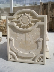Reloj de sol en caliza marmorea
