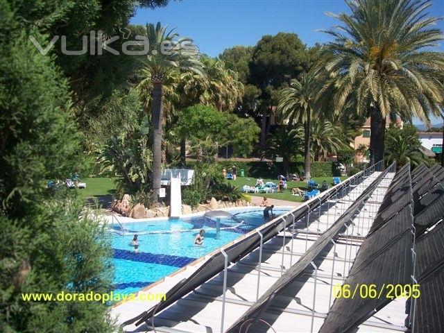 Climatizacin de piscina exterior con paneles termodinmicos