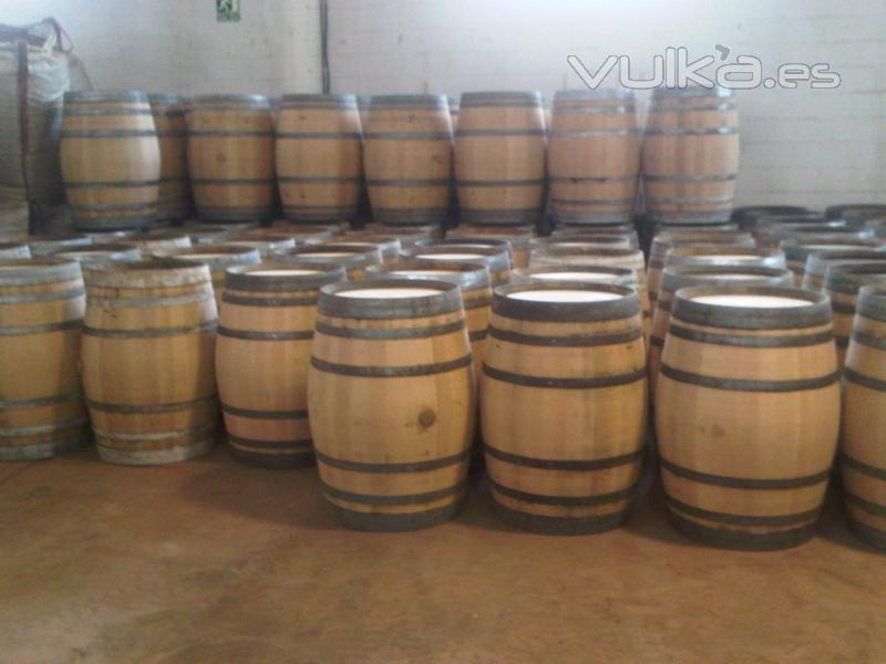 Recycled wine barrels; Franlik Imexport Spain S.L.; Martin&Vazquez Toneleria; www.martin-vazquez.com