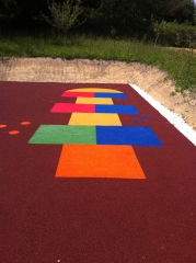 Parque infantil de juegos adaptados para ninos con discapacidad truequeme