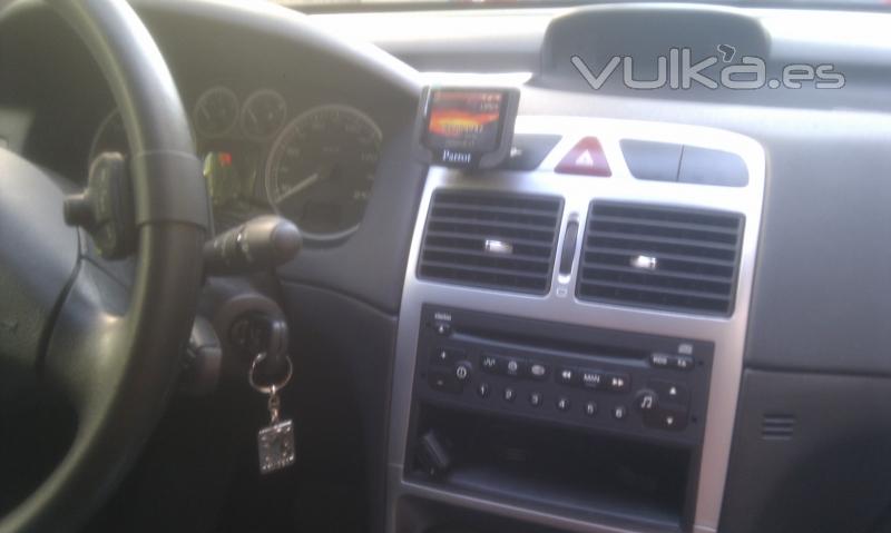 PARROT MKI9200, PEUGEOT 307. Instalacin: 45EUR. Adaptadores aparte.  