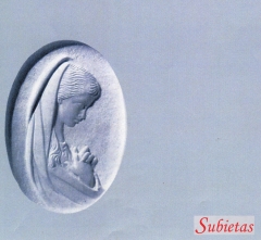 Lapida Marmol blanco con virgen niña en relieve