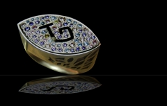 Alta joyería, anillo diamantes, zafiros de colores, oro amarillo y blanco.