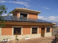 Instalacion fotovoltaica de 5 kw de conexion a red sobre tejado