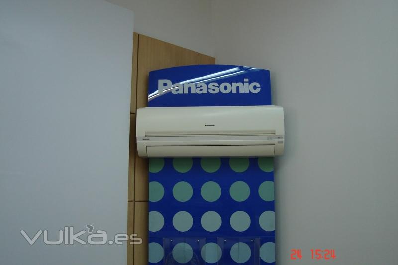 PANASONIC CON BOMBA DE CALOR SISTEMA INVERTER 3.500 W