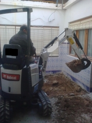 Miniexcavadora 1 tn