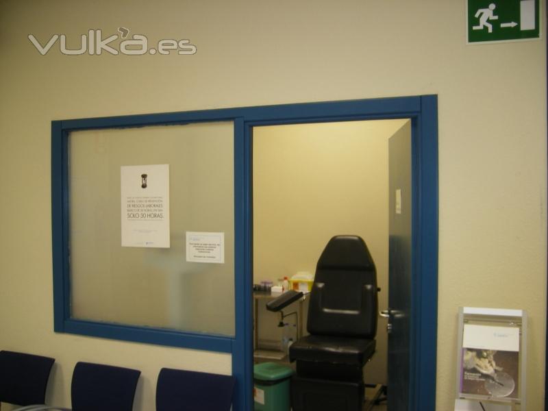 Trabajos de pintura en las oficinas de Asepeyo-Bilbao