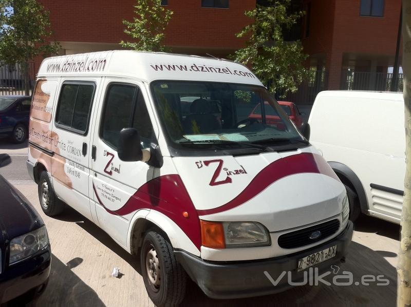 rotulacion integral furgoneta vinilo zaragoza ford transit www.decoraconestilo.es