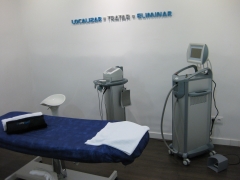 Sala de facial y fotodepilación luz pulsada IPL, por supuesto las máquinas son de Sorisa
