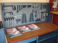 Banco de trabajo y armario herramientas