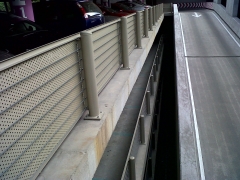 Tirantes cable acero de refuerzo en parking