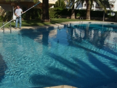 Mantenimiento piscina comunitaria residencial gorgos, xabia.