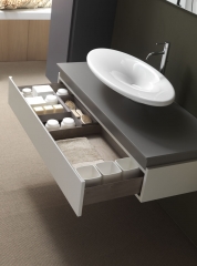 Mueble espectacular de gran capacidad en altura de 20 cm.  lavabo kalla firmado marc sadler karol