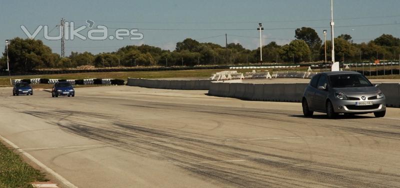 Coches en Circuito