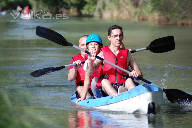 Descenso en piragua en cuenca, idales para toda la familia